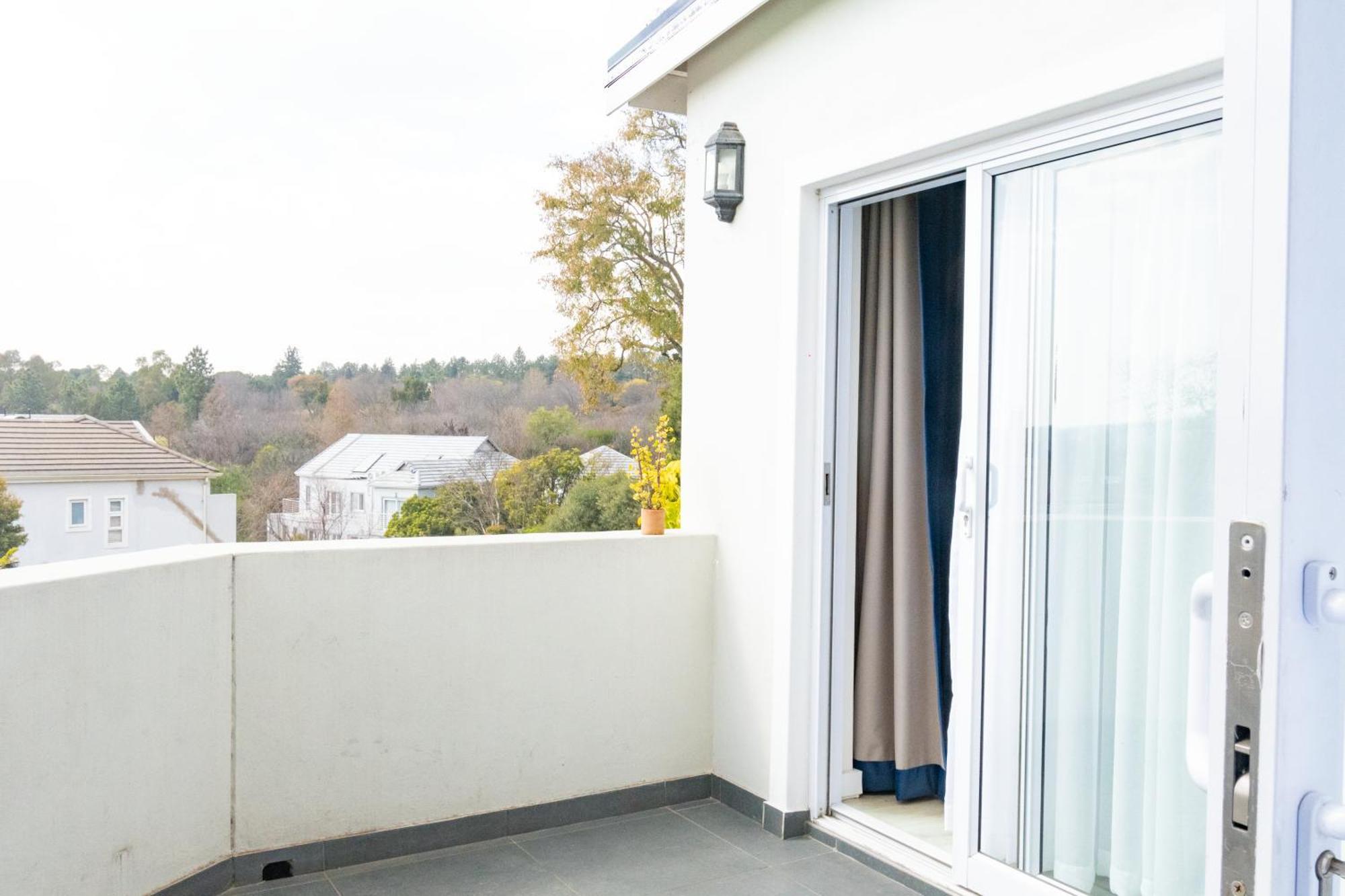 3 On Tessa Guesthouse Johannesburg Exterior foto